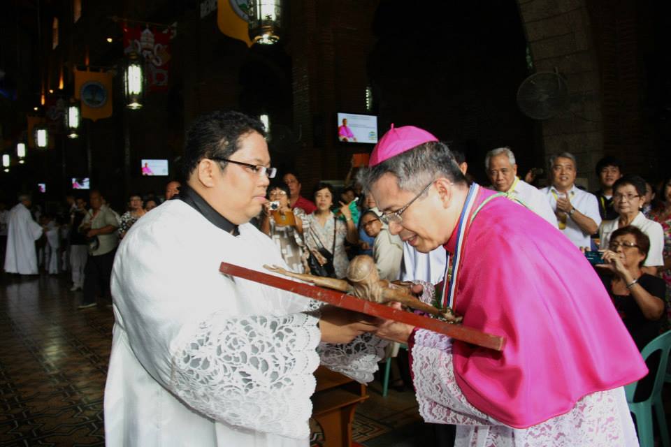 Entrance of the Bishop in the Cathedral (2)